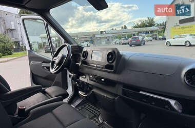 Вантажний фургон Mercedes-Benz Sprinter 2021 в 