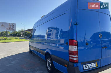 Грузовой фургон Mercedes-Benz Sprinter 2017 в 
