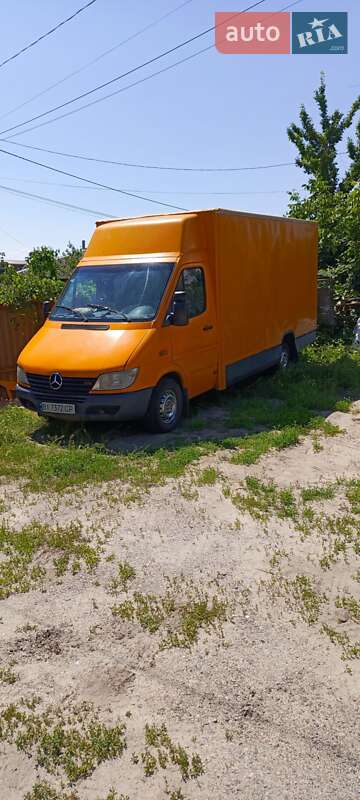 Mercedes-Benz Sprinter 2000