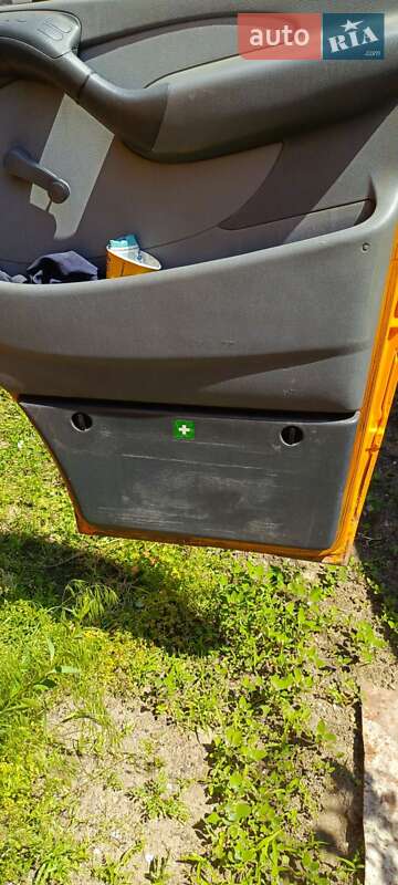 Грузовой фургон Mercedes-Benz Sprinter 2000 в Кременчуге