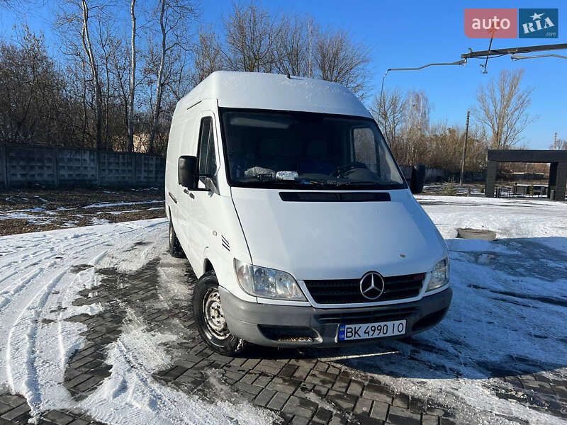 Mercedes-Benz Sprinter 2004