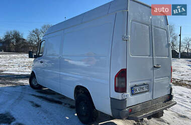 Грузовой фургон Mercedes-Benz Sprinter 2004 в 