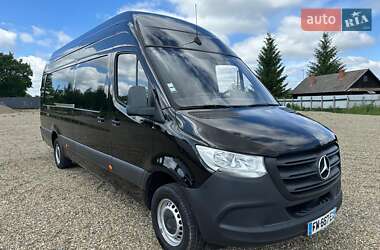 Грузовой фургон Mercedes-Benz Sprinter 2019 в 