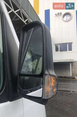 Грузовой фургон Mercedes-Benz Sprinter 2022 в 