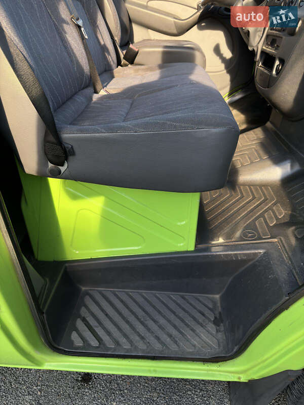 Микроавтобус Mercedes-Benz Sprinter 2000 в Иршаве