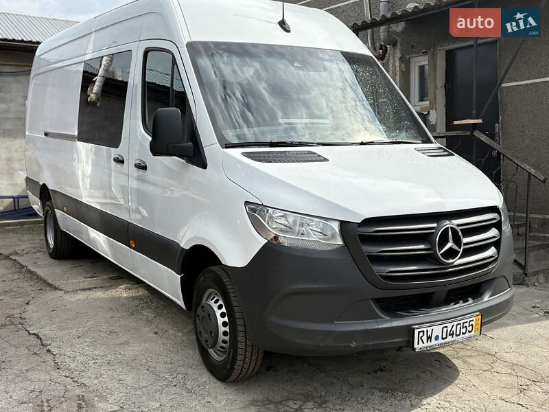 Грузовой фургон Mercedes-Benz Sprinter 2020 в 