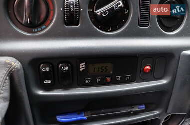 Микроавтобус Mercedes-Benz Sprinter 2005 в 