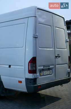 Вантажний фургон Mercedes-Benz Sprinter 2005 в 
