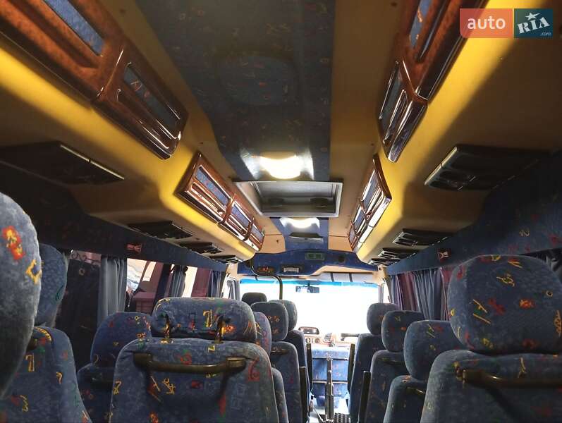 Туристический / Междугородний автобус Mercedes-Benz Sprinter 2001 в Тернополе