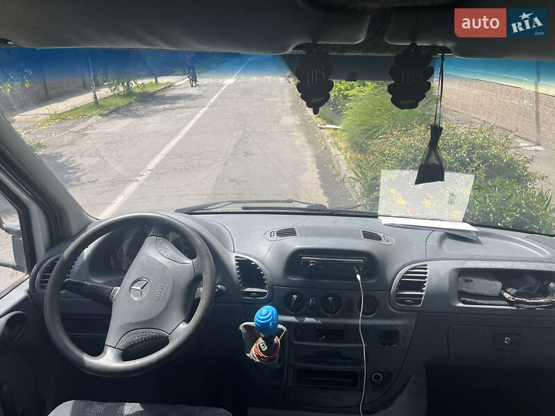 Мікроавтобус Mercedes-Benz Sprinter 2006 в Мукачевому