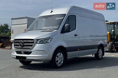 Вантажний фургон Mercedes-Benz Sprinter 2023 в Львові