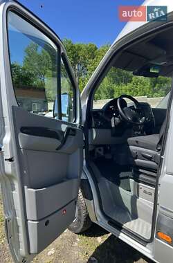 Грузовой фургон Mercedes-Benz Sprinter 2015 в 