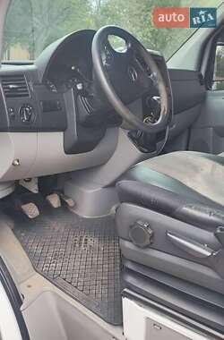 Грузовой фургон Mercedes-Benz Sprinter 2012 в 
