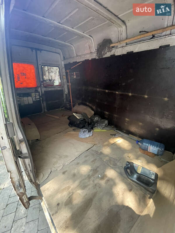 Вантажний фургон Mercedes-Benz Sprinter 1996 в Львові