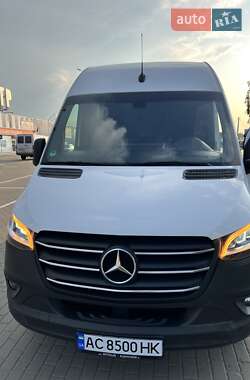Грузовой фургон Mercedes-Benz Sprinter 2019 в 
