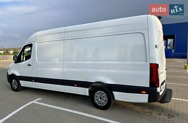 Грузовой фургон Mercedes-Benz Sprinter 2019 в 