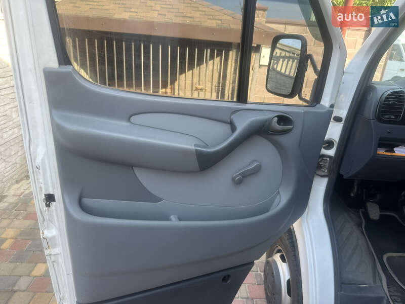 Тентований Mercedes-Benz Sprinter 2002 в Дніпрі фото 4 Тентований Mercedes-Benz Sprinter 2002 в Дніпрі