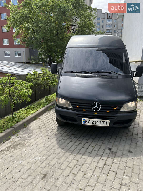 Mercedes-Benz Sprinter 2002
