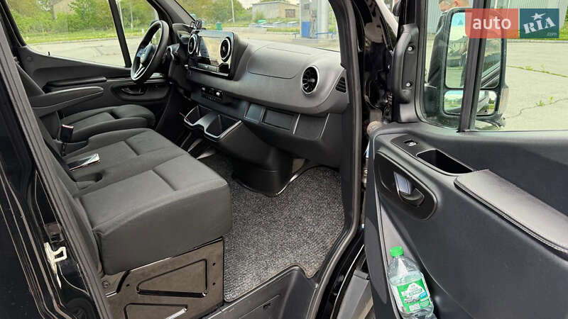 Вантажопасажирський фургон Mercedes-Benz Sprinter 2020 в Кадубівцях