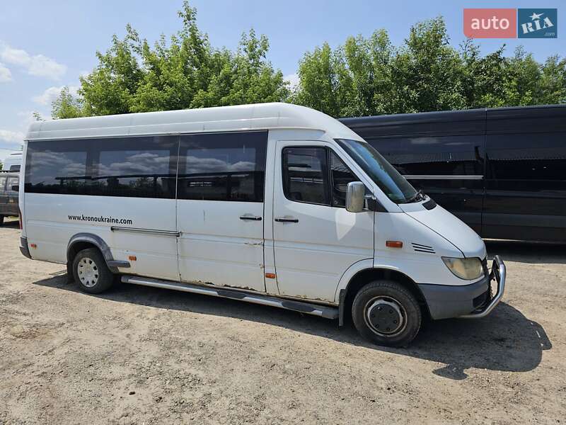 Mercedes-Benz Sprinter 2000