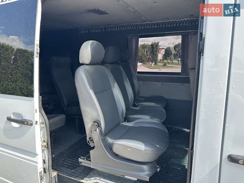 Вантажопасажирський фургон Mercedes-Benz Sprinter 1999 в Хмельницькому