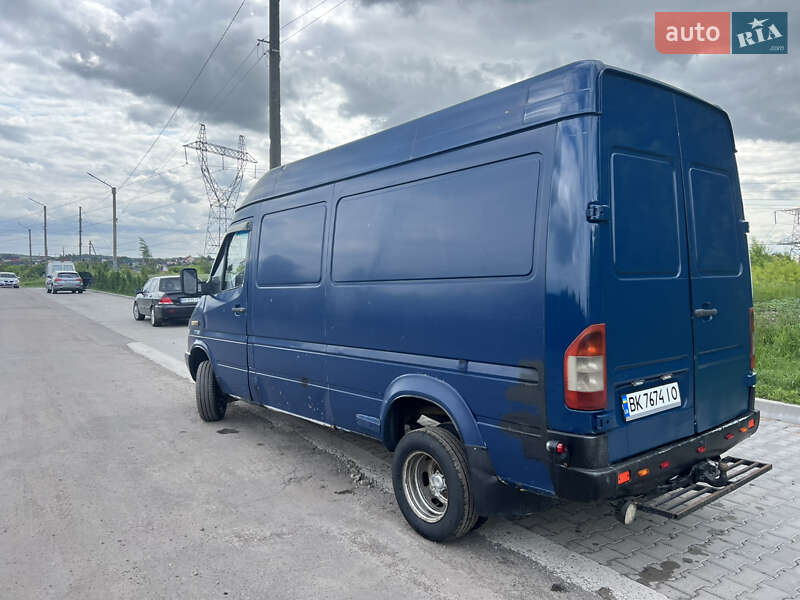 Грузовой фургон Mercedes-Benz Sprinter 2004 в Ровно