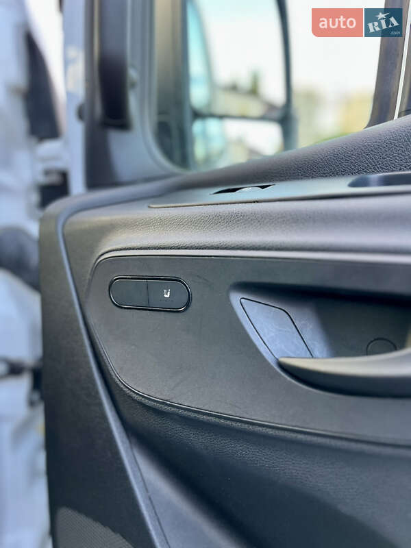 Грузовой фургон Mercedes-Benz Sprinter 2022 в Черновцах