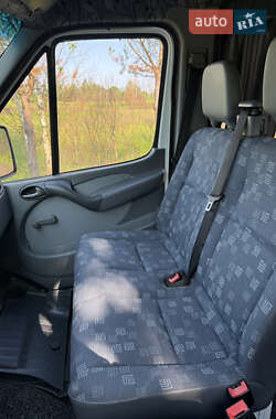 Вантажопасажирський фургон Mercedes-Benz Sprinter 2004 в 