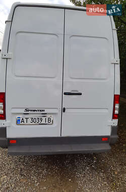 Грузопассажирский фургон Mercedes-Benz Sprinter 2004 в 