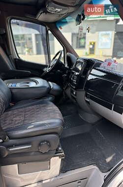 Грузовой фургон Mercedes-Benz Sprinter 2012 в 
