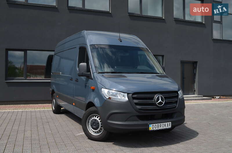 Mercedes-Benz Sprinter 2021