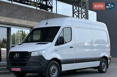 Грузовой фургон Mercedes-Benz Sprinter 2021 в 