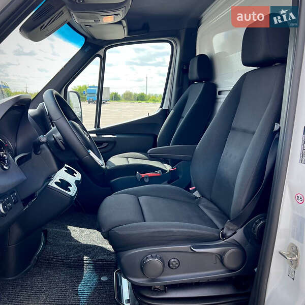 Грузовой фургон Mercedes-Benz Sprinter 2019 в Киеве фото 19 Грузовой фургон Mercedes-Benz Sprinter 2019 в Киеве