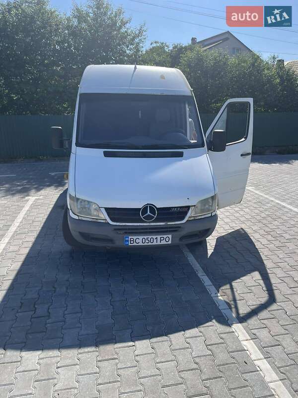Mercedes-Benz Sprinter 2005