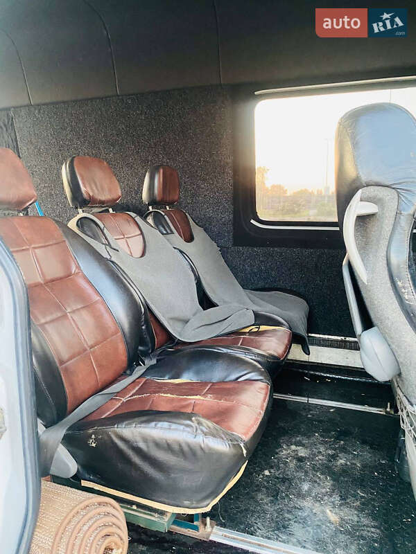 Микроавтобус Mercedes-Benz Sprinter 2007 в Старом Самборе