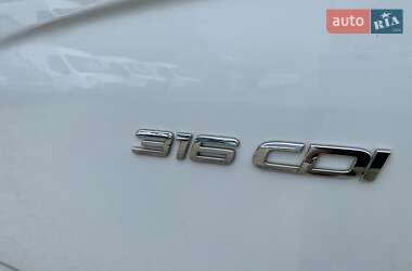 Грузовой фургон Mercedes-Benz Sprinter 2018 в 