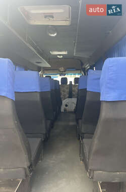 Микроавтобус Mercedes-Benz Sprinter 2000 в 