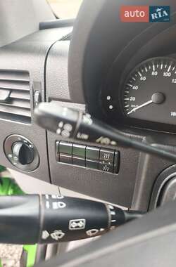 Грузовой фургон Mercedes-Benz Sprinter 2013 в 