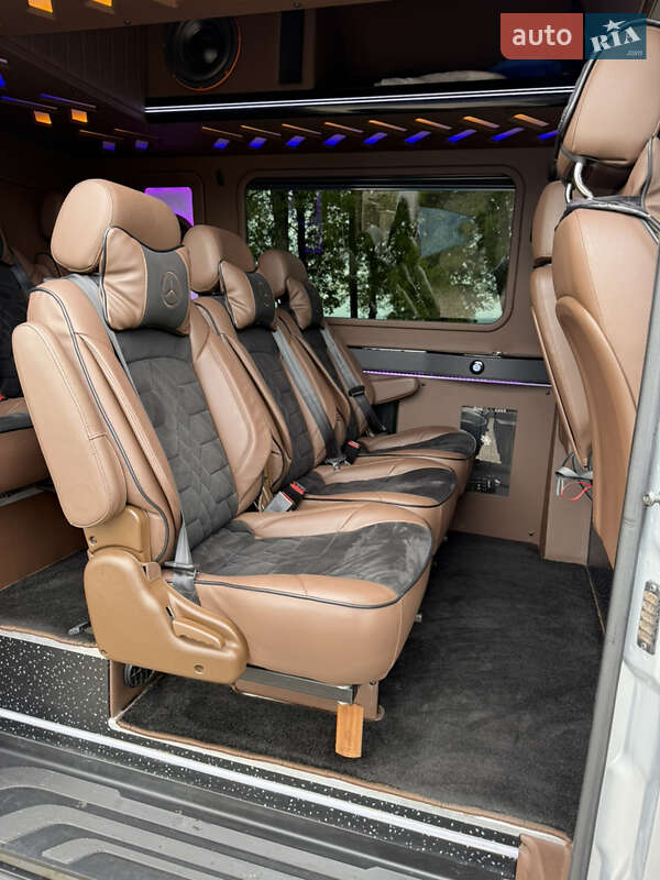 Мікроавтобус Mercedes-Benz Sprinter 2021 в Чернівцях