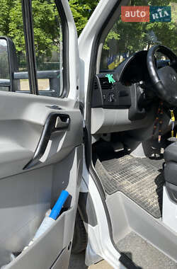 Грузовой фургон Mercedes-Benz Sprinter 2011 в 