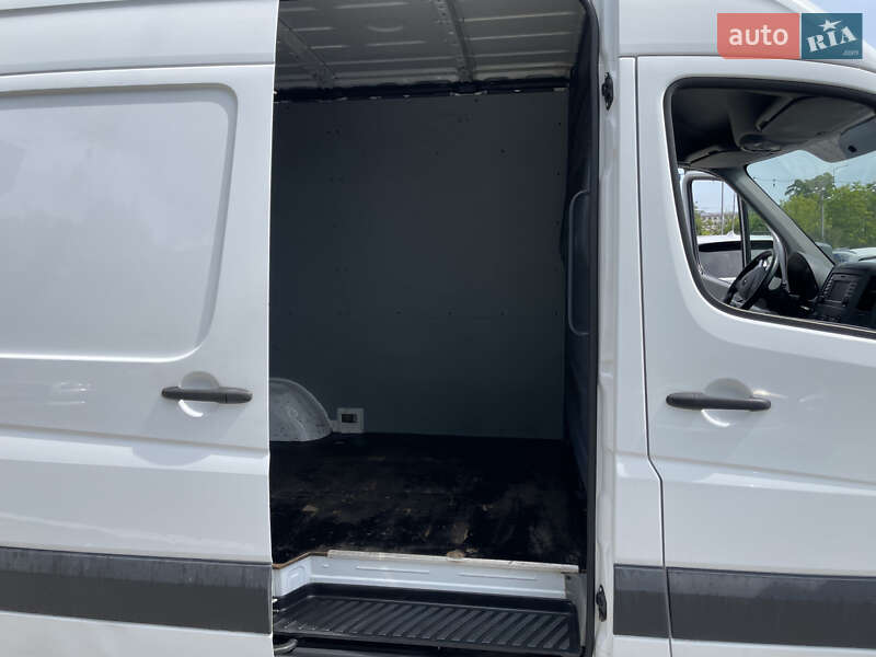 Вантажний фургон Mercedes-Benz Sprinter 2016 в Львові