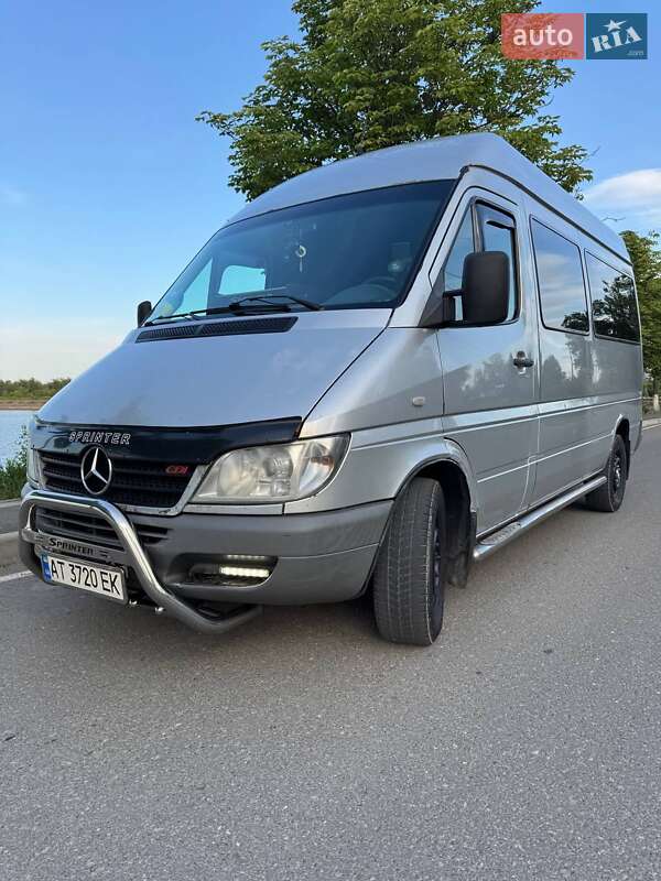 Mercedes-Benz Sprinter 2005