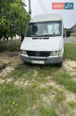 Вантажний фургон Mercedes-Benz Sprinter 1997 в Хотові