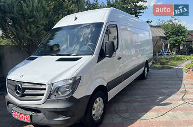 Вантажний фургон Mercedes-Benz Sprinter 2015 в Вінниці
