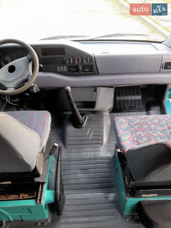 Мікроавтобус Mercedes-Benz Sprinter 1995 в Чернівцях фото 8 Мікроавтобус Mercedes-Benz Sprinter 1995 в Чернівцях