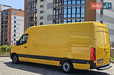Грузовой фургон Mercedes-Benz Sprinter 2020 в 
