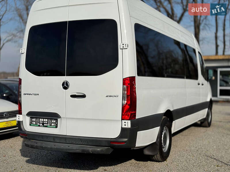 Мікроавтобус Mercedes-Benz Sprinter 2019 в Умані