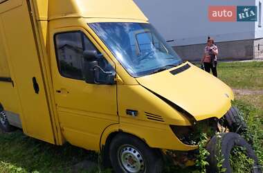 Грузовой фургон Mercedes-Benz Sprinter 2002 в 