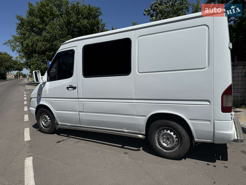 Вантажопасажирський фургон Mercedes-Benz Sprinter 2004 в Вознесенську
