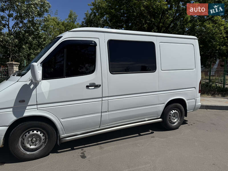 Вантажопасажирський фургон Mercedes-Benz Sprinter 2004 в Вознесенську